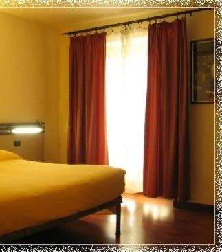 Duomo Apartments Naples Bilik gambar