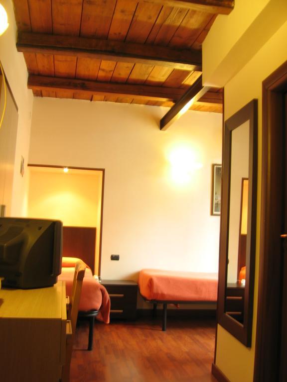 Duomo Apartments Naples Luaran gambar