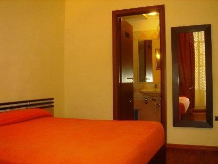 Duomo Apartments Naples Bilik gambar