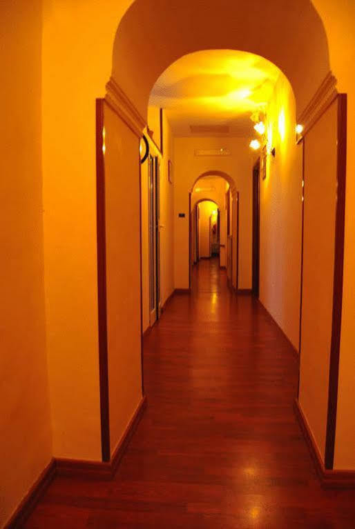 Duomo Apartments Naples Luaran gambar